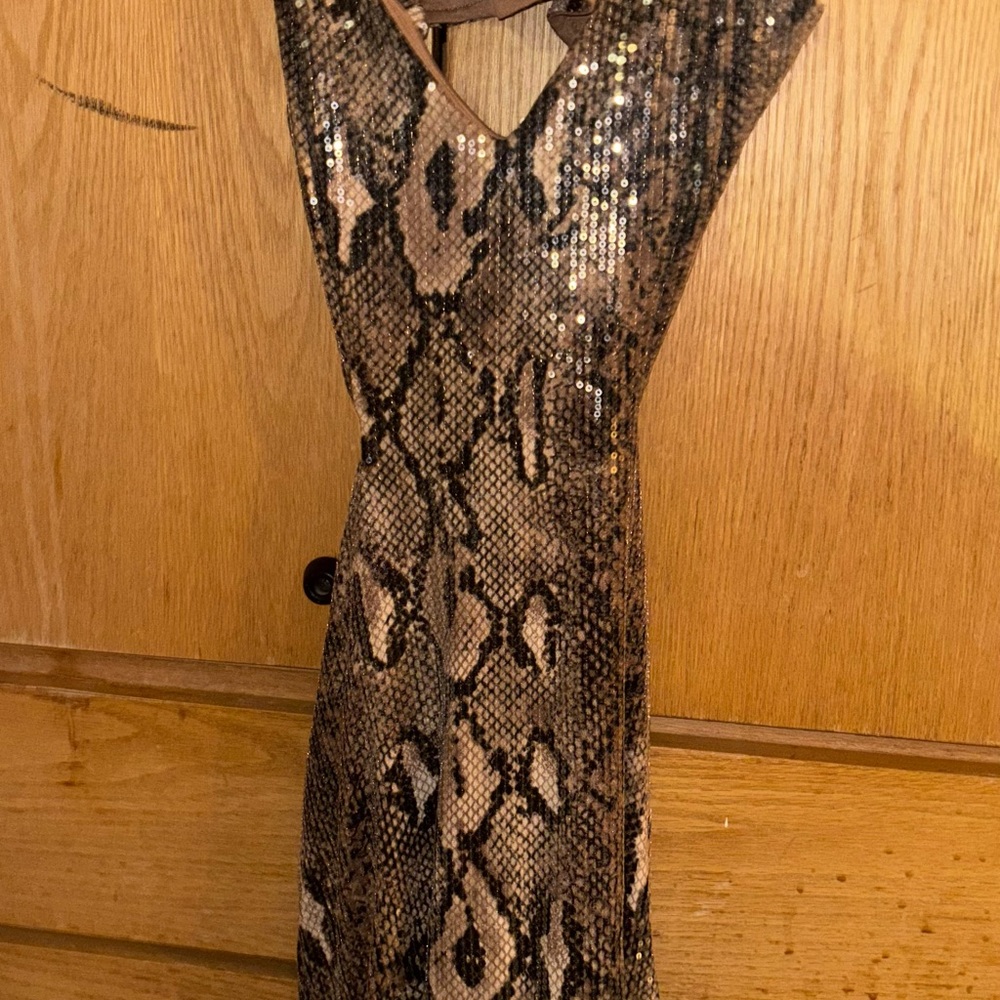 Fashion Nova Sequin Snake-Print V-Neck Mini Dress in Brown and Black
